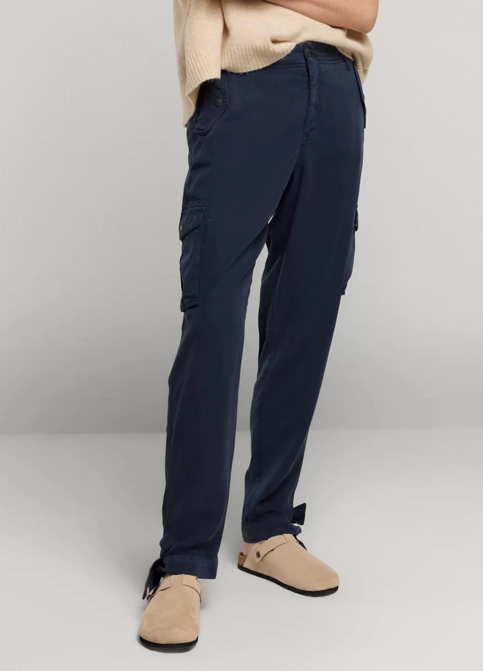 Women Summum Woman Cargo Trousers With Bow