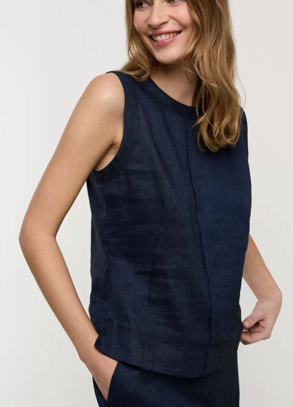 Women Summum Woman Sleeveless Linen Blend Top