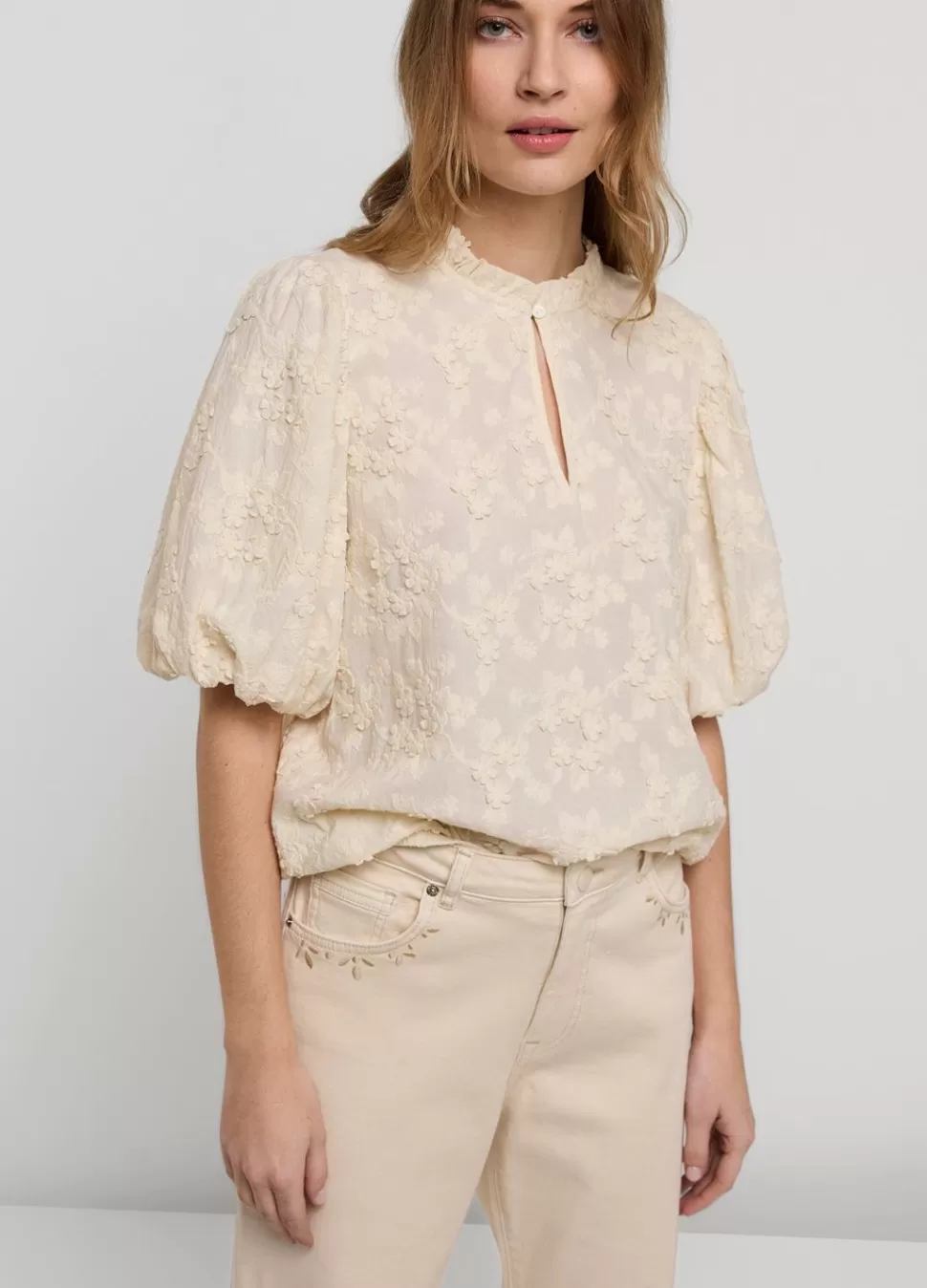 Women Summum Woman Top With Flowers